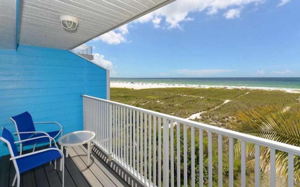 Beach Front and Walking Distance to Village